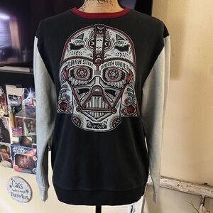EUC STAR WARS boho decorated Darth Vader helmet sweatshirt. Unisex size Medium.